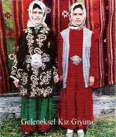 Geleneksel kız giyimi